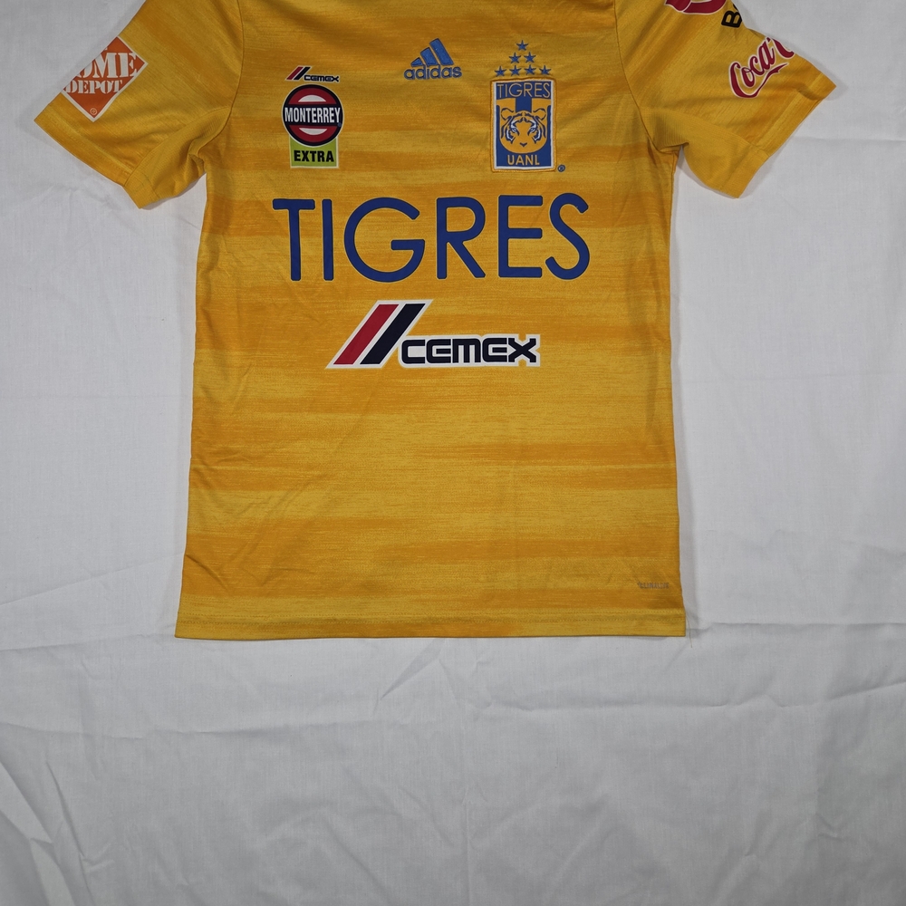 Tigres UANL Yellow Soccer Jersey, Size Youth Large.